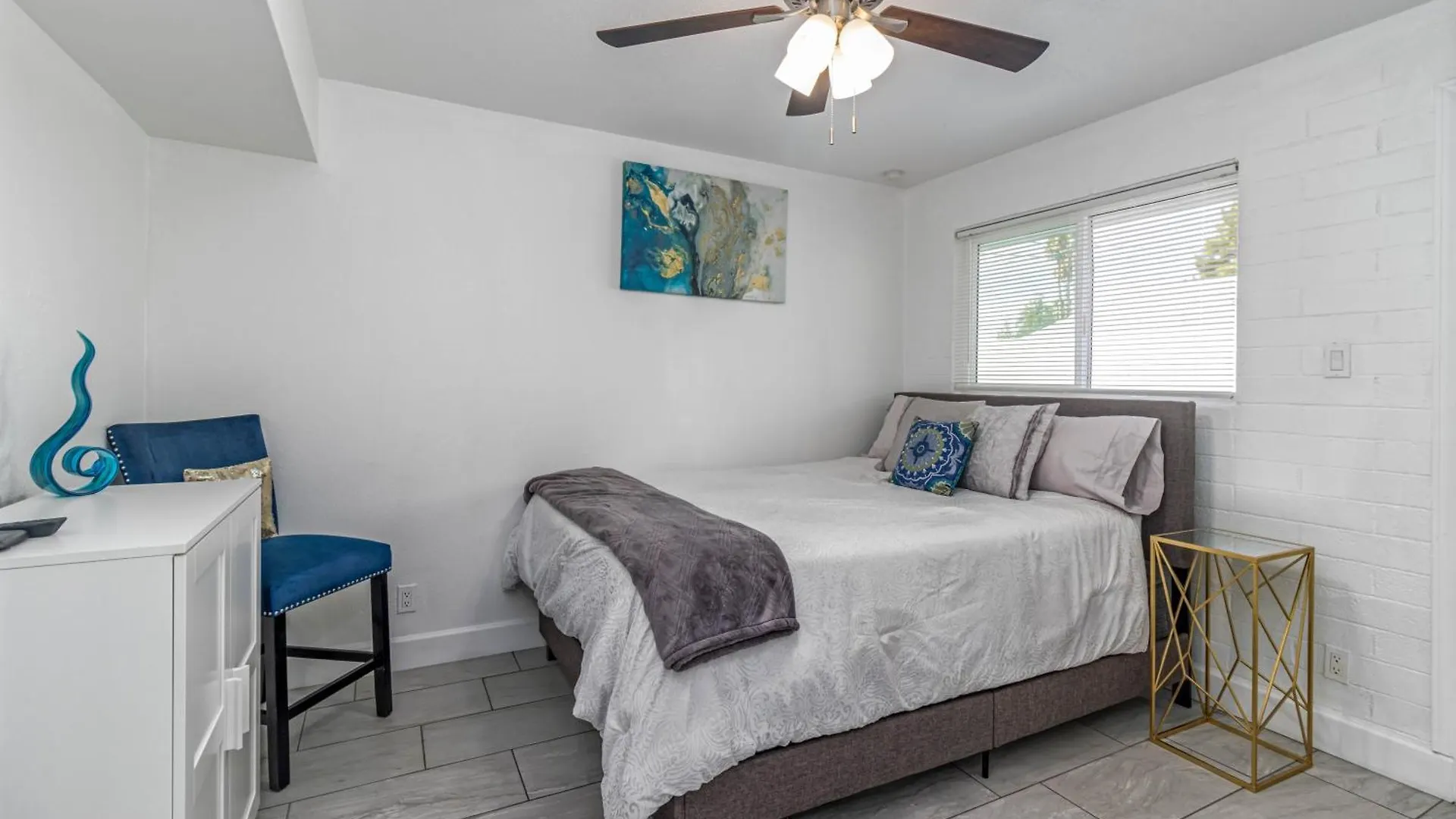 Arcadia Lite Cottage! Phoenix